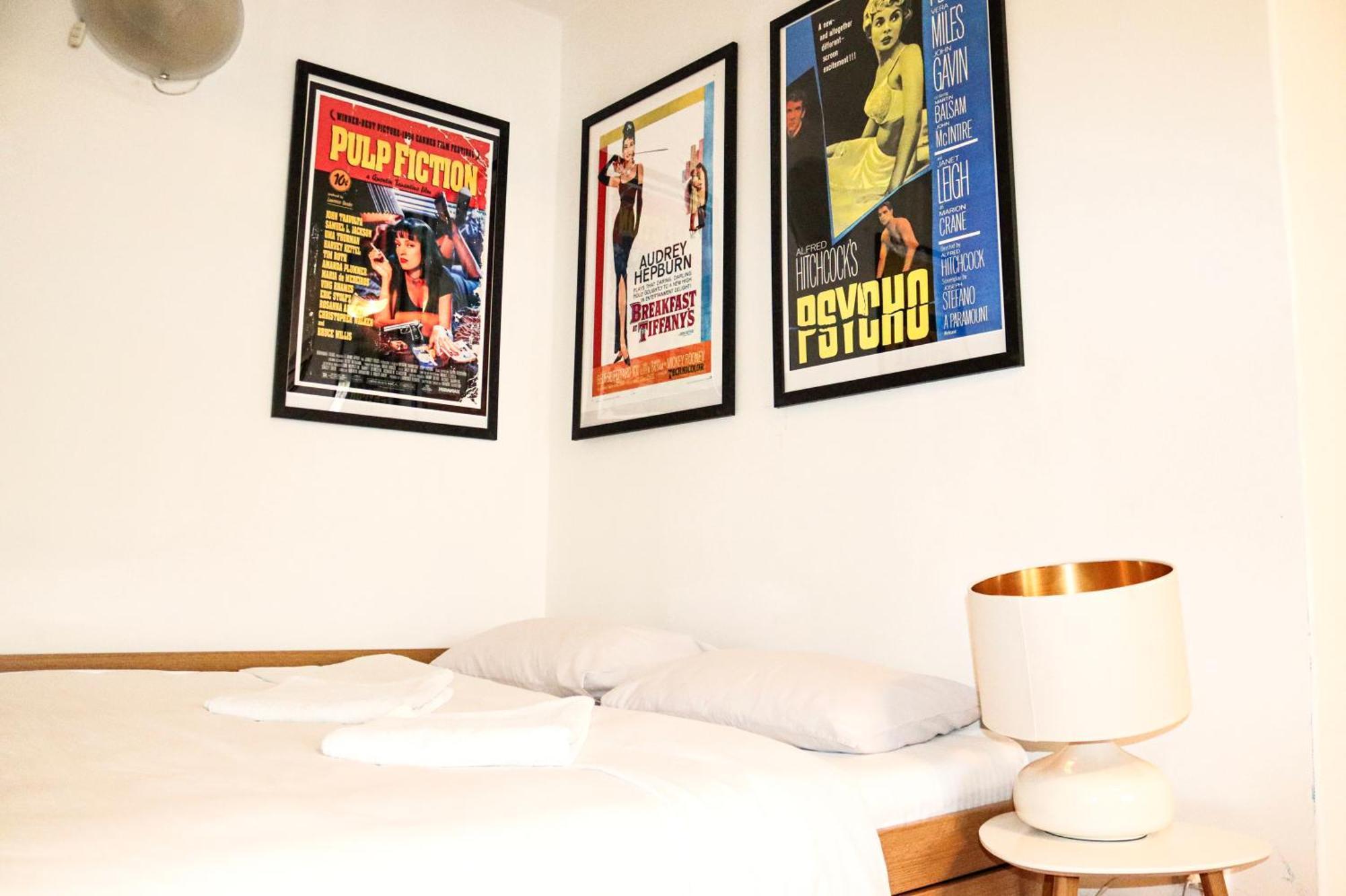 Central Park Hollywood Apartment Bucareste Exterior foto